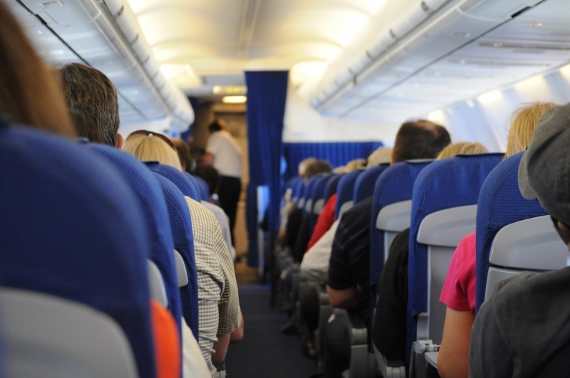 passengers-sitting-in-airplane