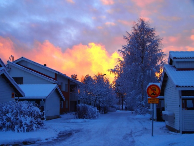 finland-evening-sunset-winter-snow